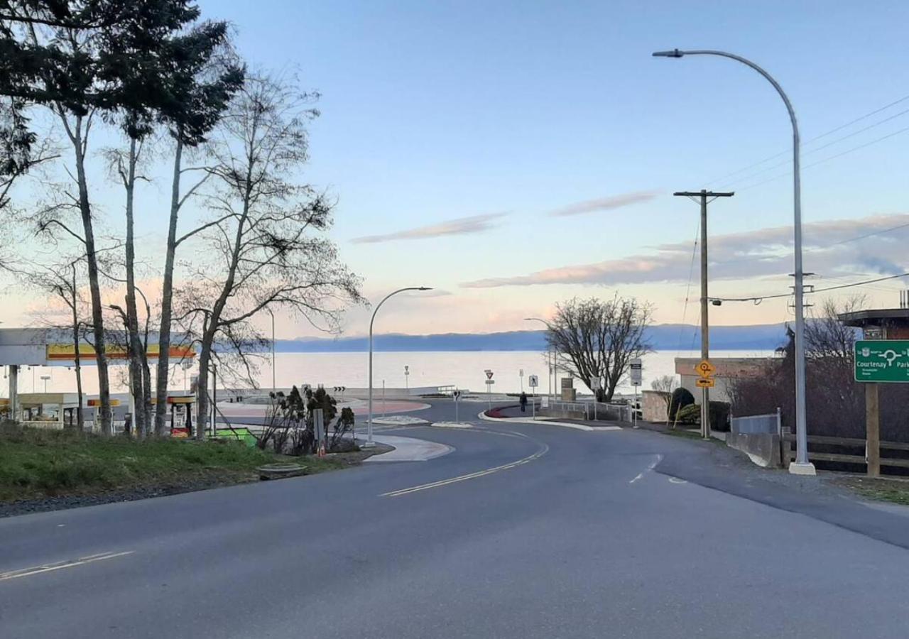 Oceanside Manor - Fancy Room - Golf Course & Beach View Qualicum Beach Exteriér fotografie