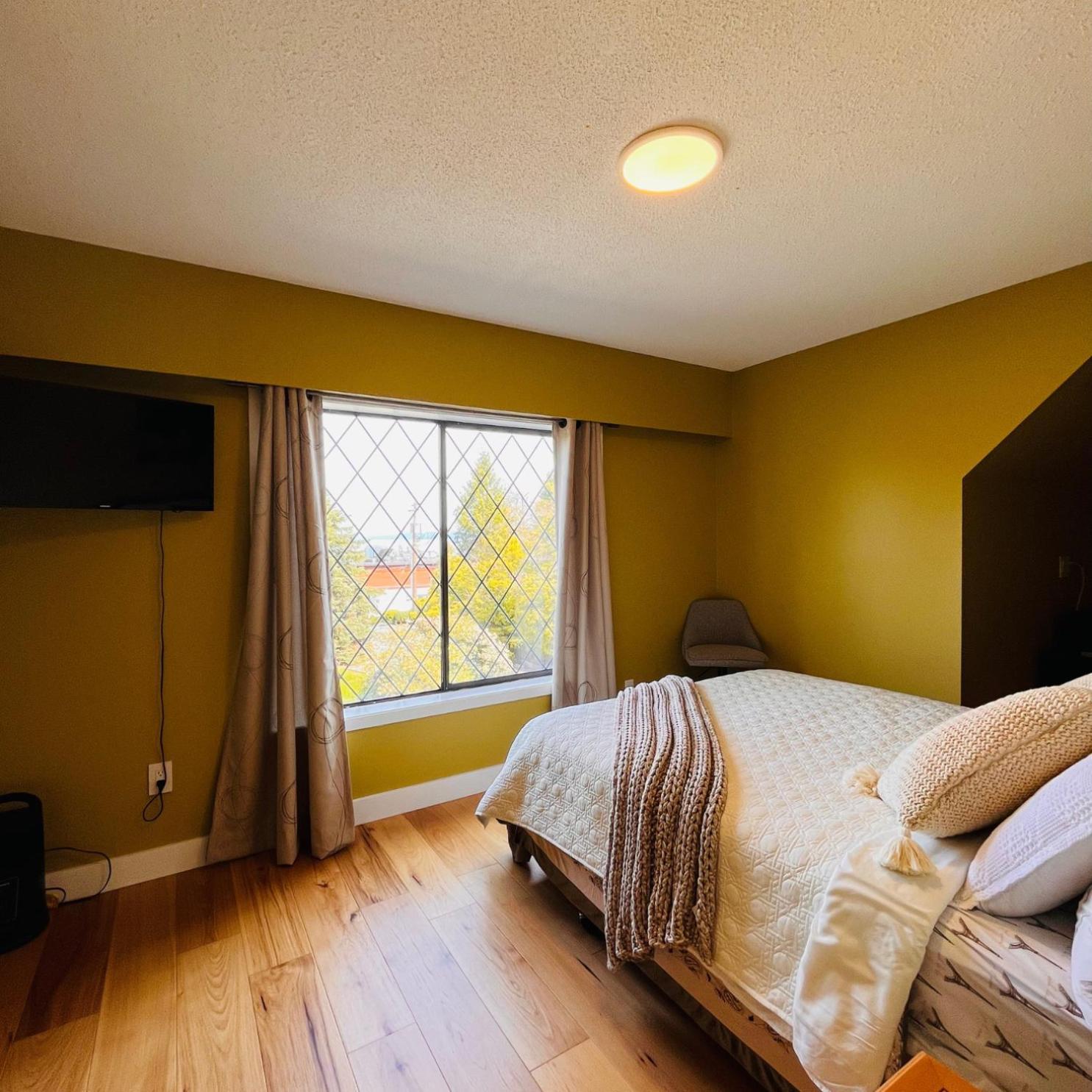 Oceanside Manor - Fancy Room - Golf Course & Beach View Qualicum Beach Exteriér fotografie